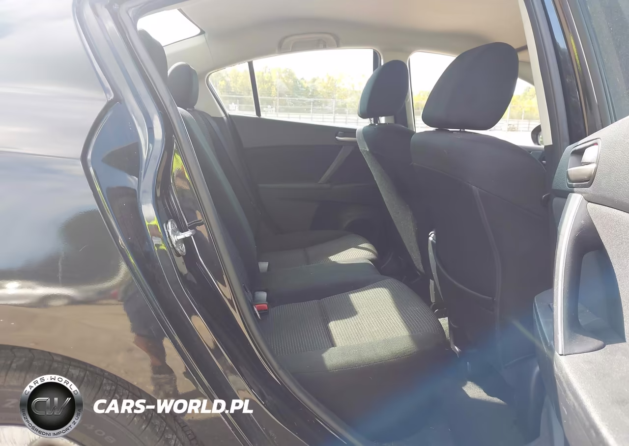 2012 Mazda Mazda3 I Sport VIN:JM1BL1UF9C1524394 - 8