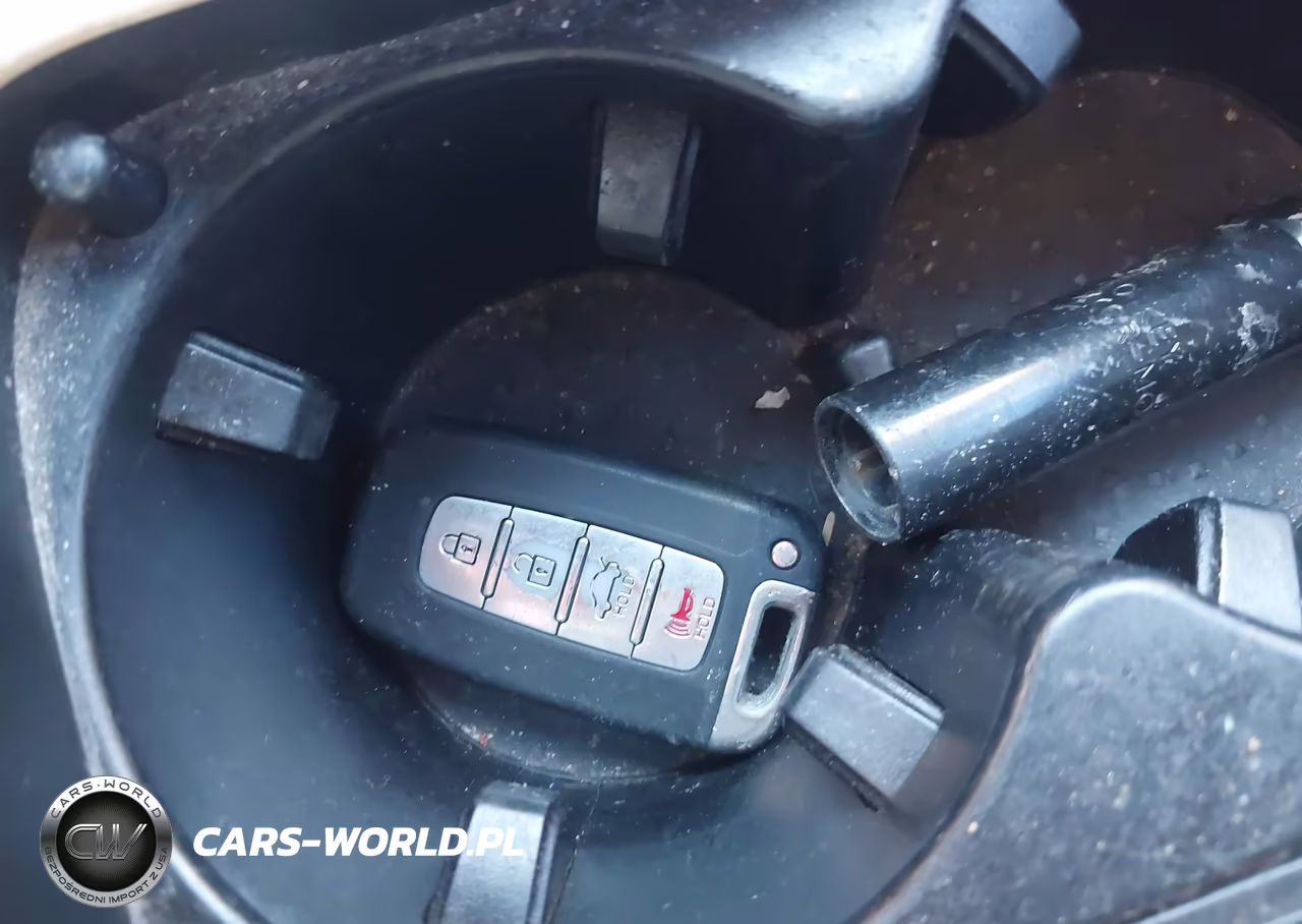 2012 Hyundai Genesis 4.6 VIN:KMHGC4DF9CU172760 - 11