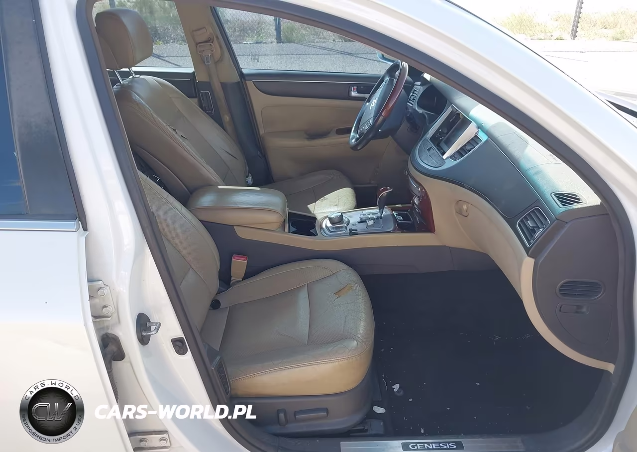 2012 Hyundai Genesis 4.6 VIN:KMHGC4DF9CU172760 - 5