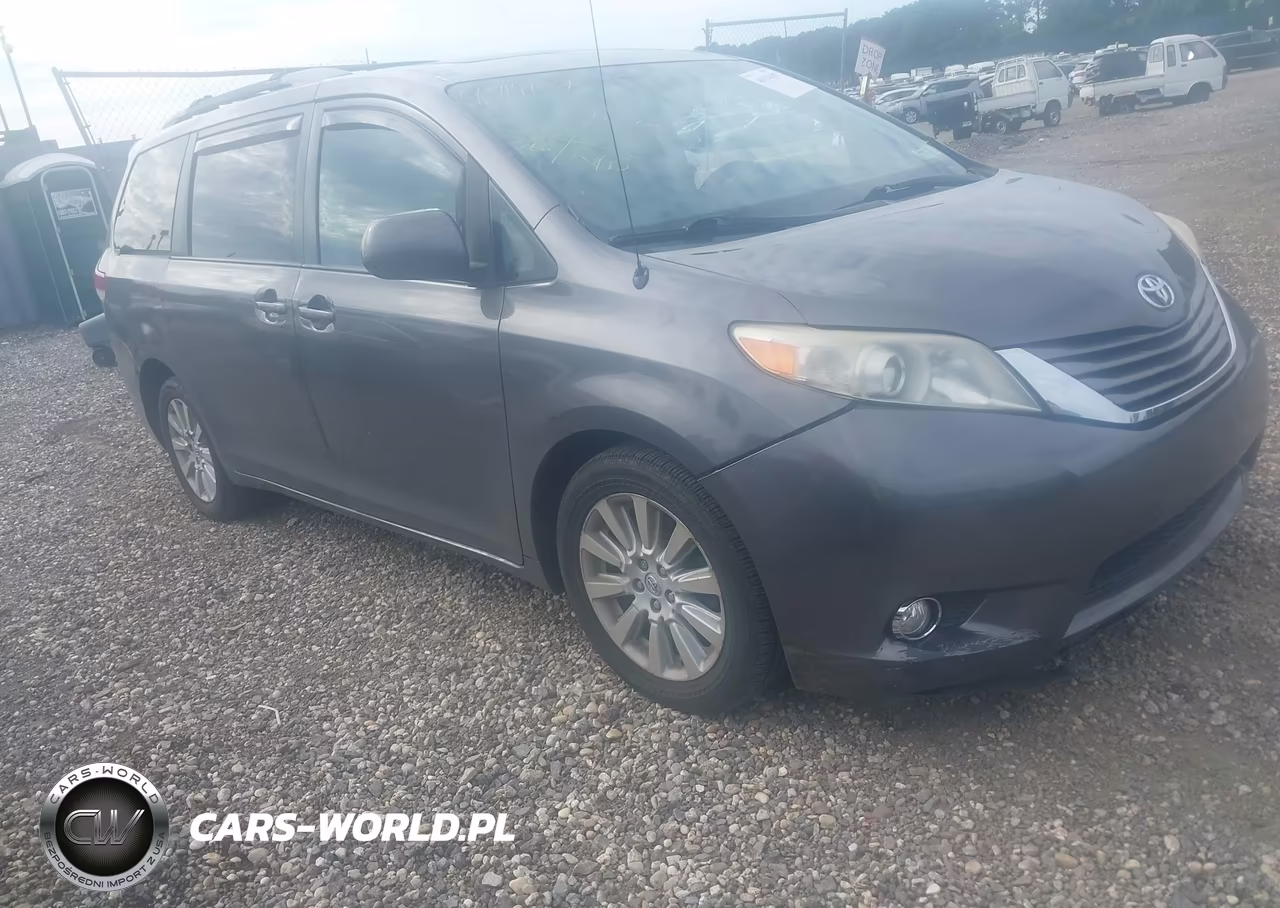 2013 Toyota Sienna Xle 7 Passenger