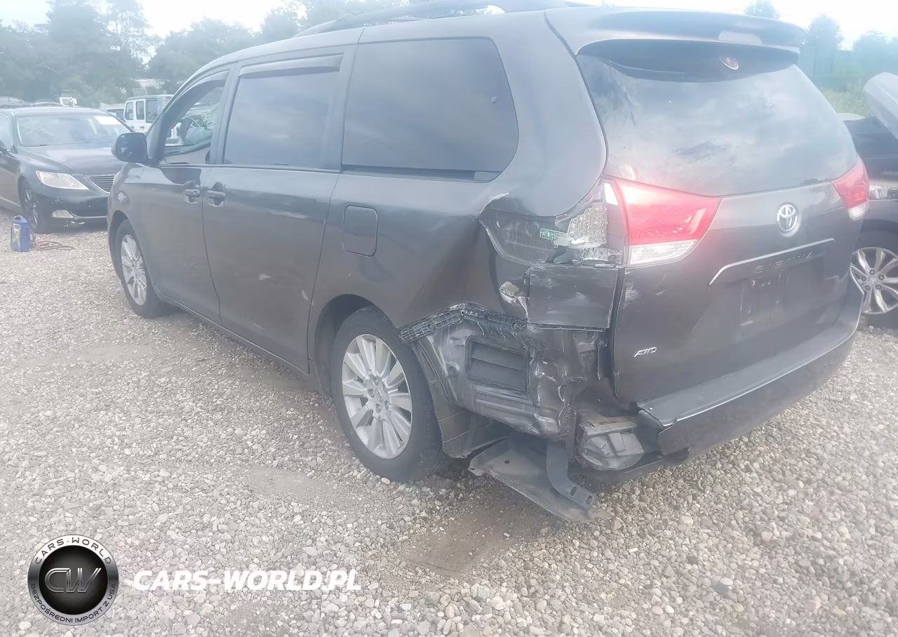 2013 Toyota Sienna Xle 7 Passenger VIN:5TDDK3DC6DS062359 - 3