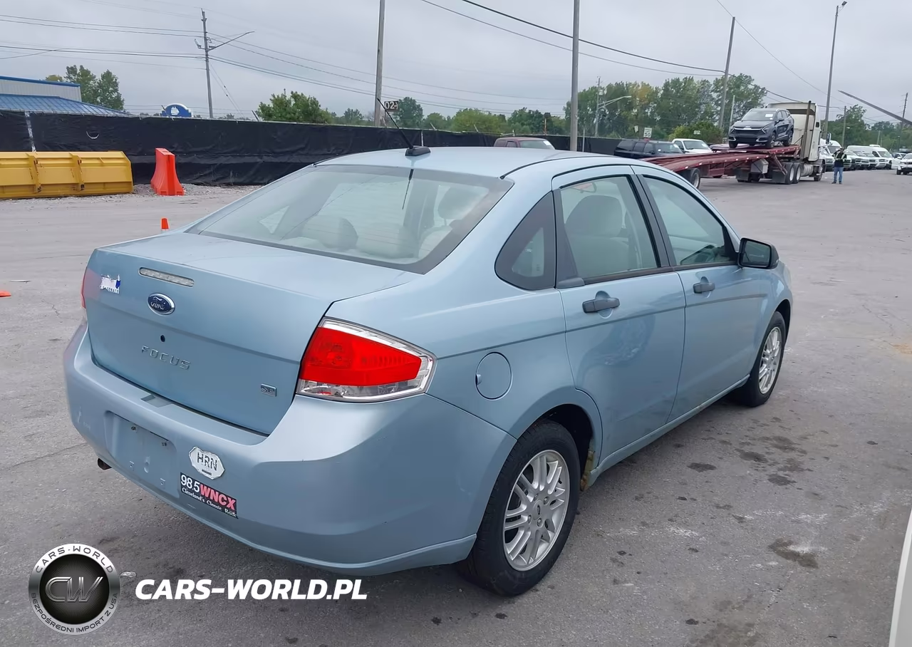 2009 Ford Focus Se VIN:1FAHP35N09W201501 - 4
