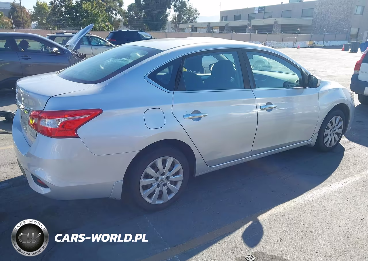 2016 Nissan Sentra S VIN:3N1AB7AP9GY337949 - 4