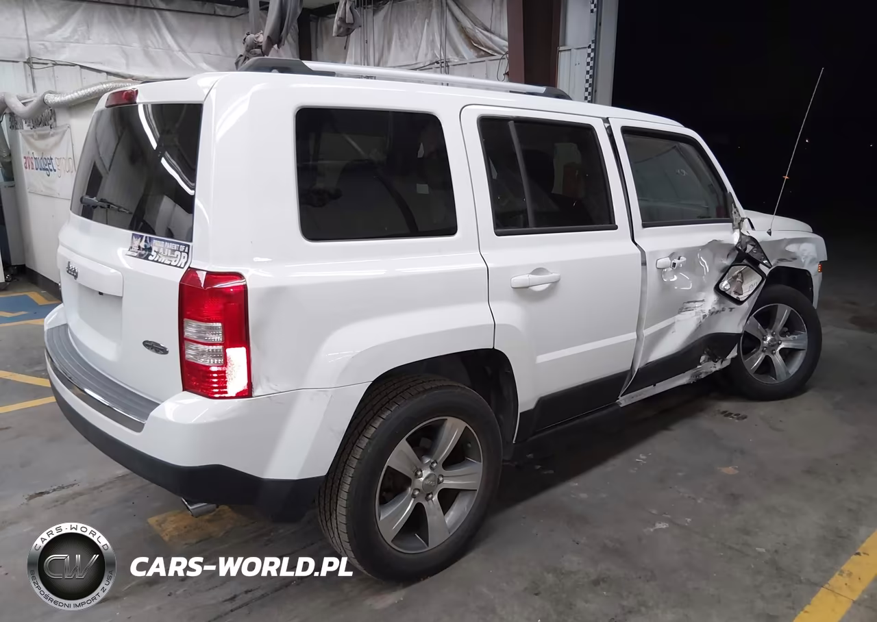 2017 Jeep Patriot High Altitude 4X4 VIN:1C4NJRFB6HD196045 - 4