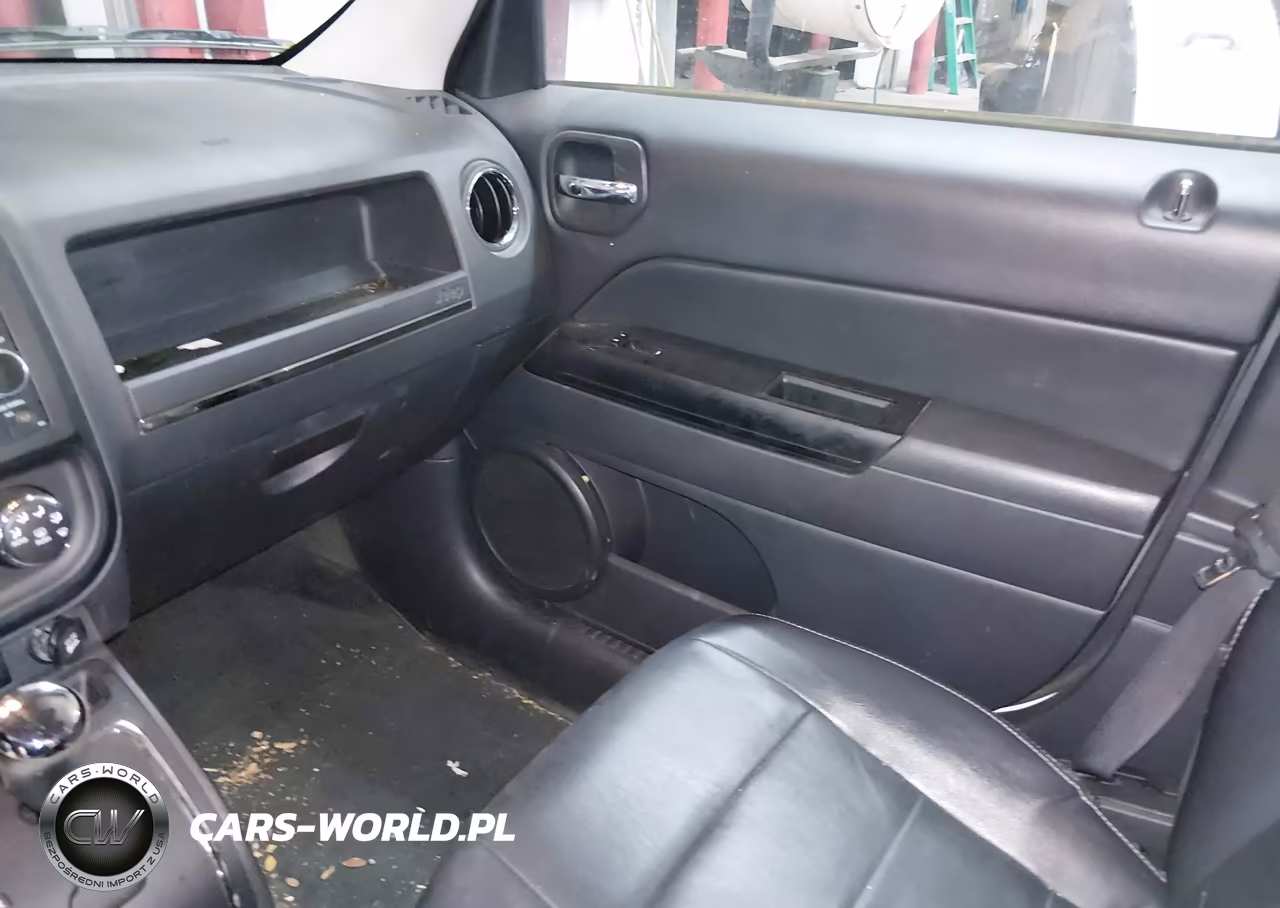 2017 Jeep Patriot High Altitude 4X4 VIN:1C4NJRFB6HD196045 - 5