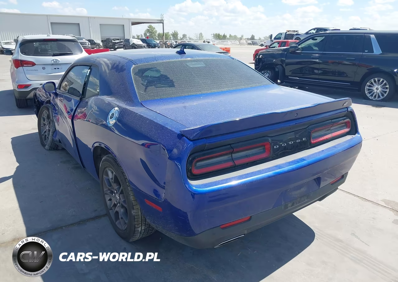 2018 Dodge Challenger Gt Awd VIN:2C3CDZGG6JH263300 - 3