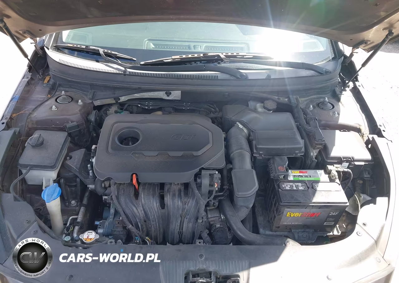 2015 Hyundai Sonata Sport VIN:5NPE34AFXFH127857 - 10