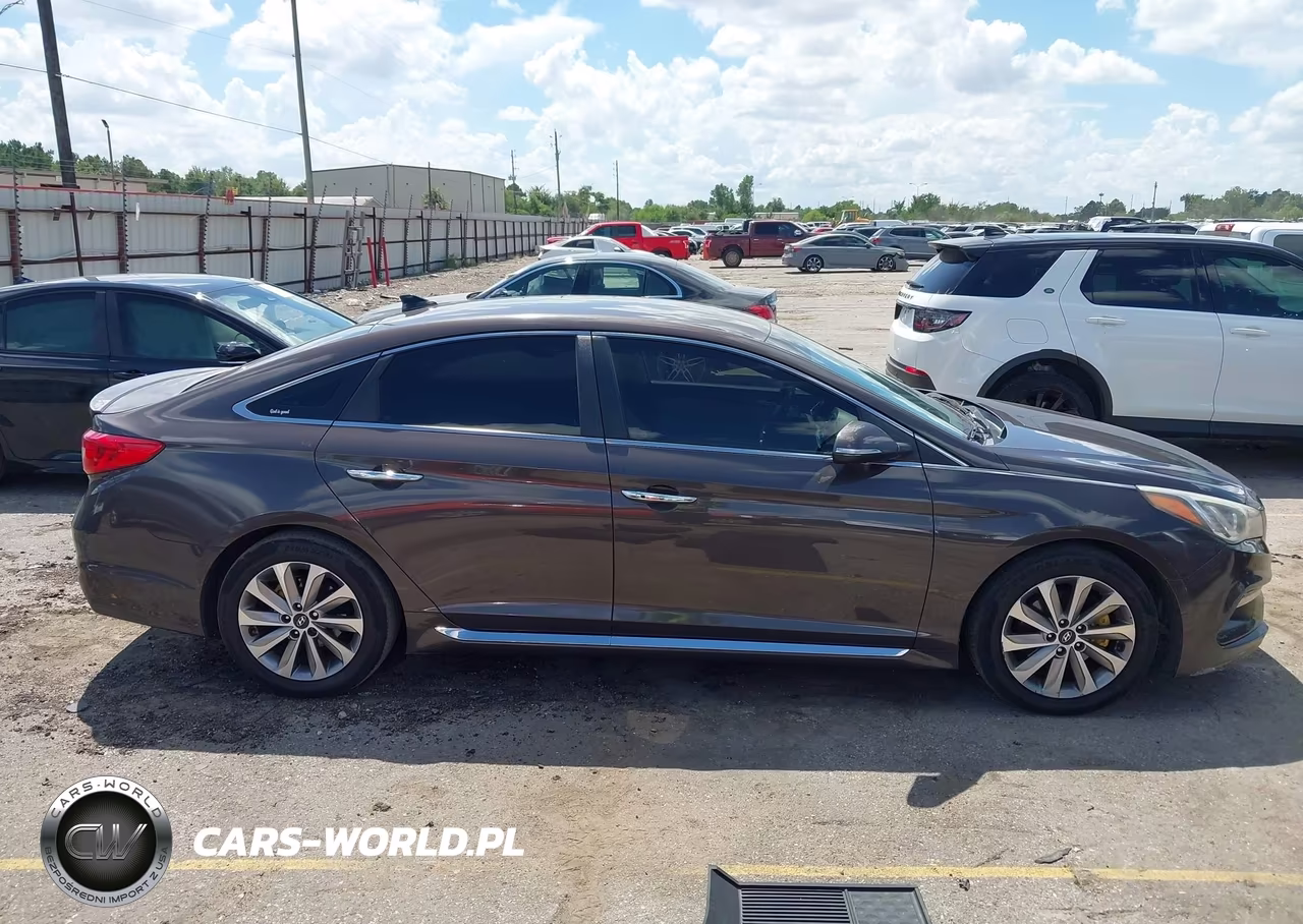 2015 Hyundai Sonata Sport VIN:5NPE34AFXFH127857 - 13