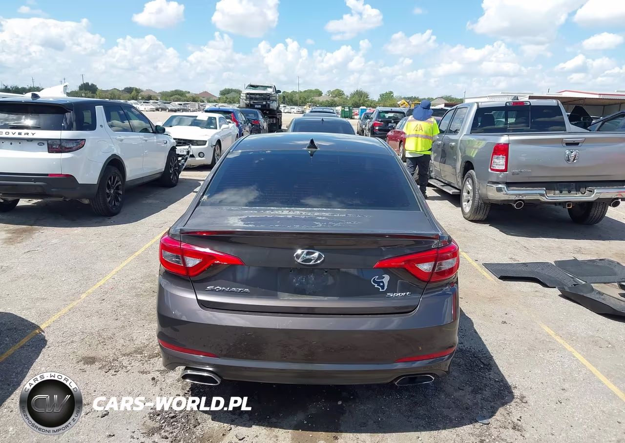 2015 Hyundai Sonata Sport VIN:5NPE34AFXFH127857 - 16