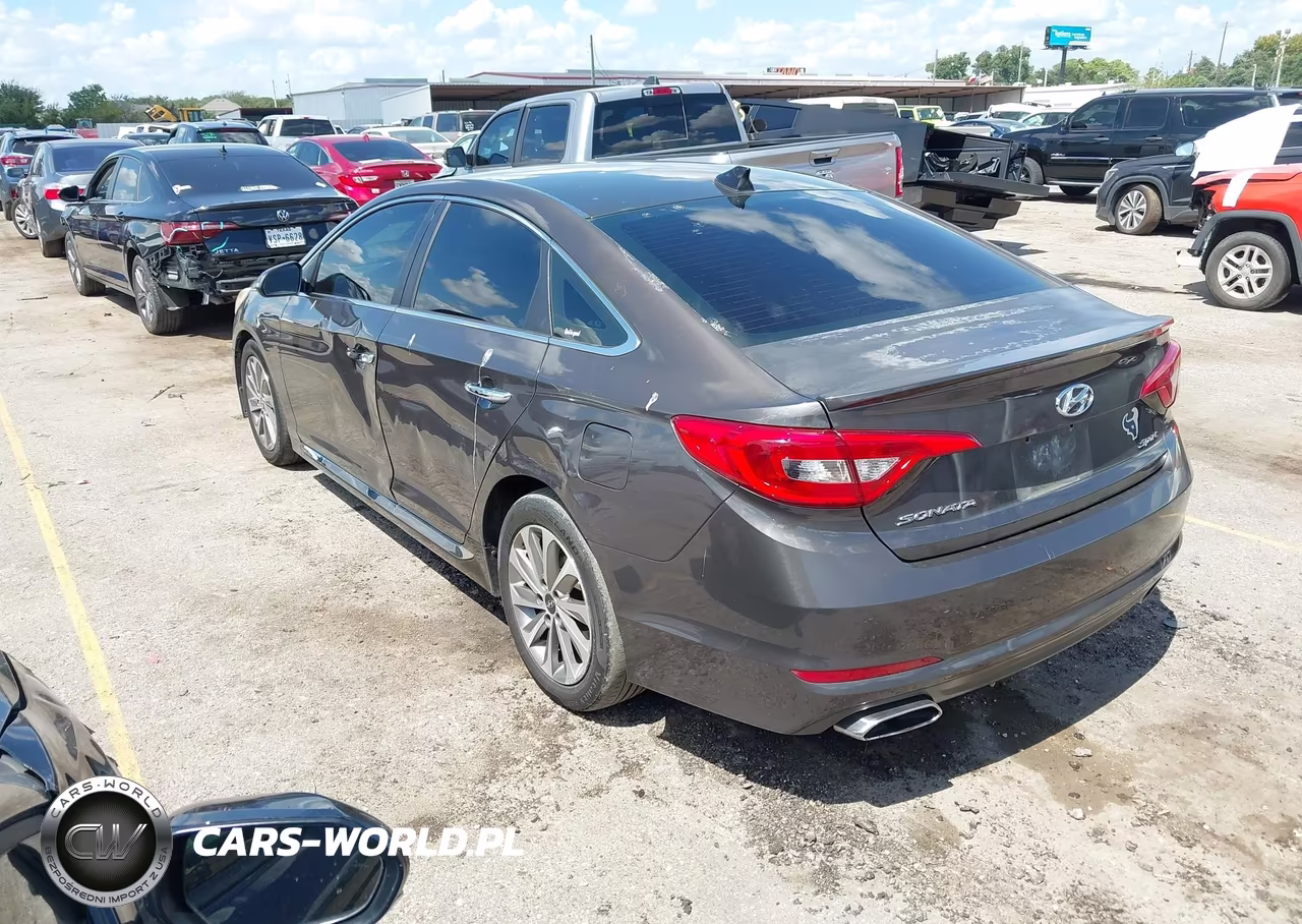 2015 Hyundai Sonata Sport VIN:5NPE34AFXFH127857 - 3