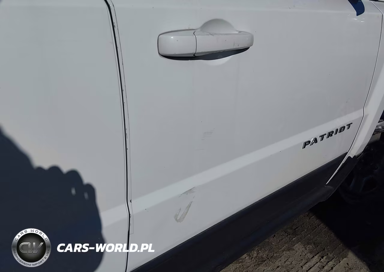 2017 Jeep Patriot Sport VIN:1C4NJPBA7HD171222 - 18