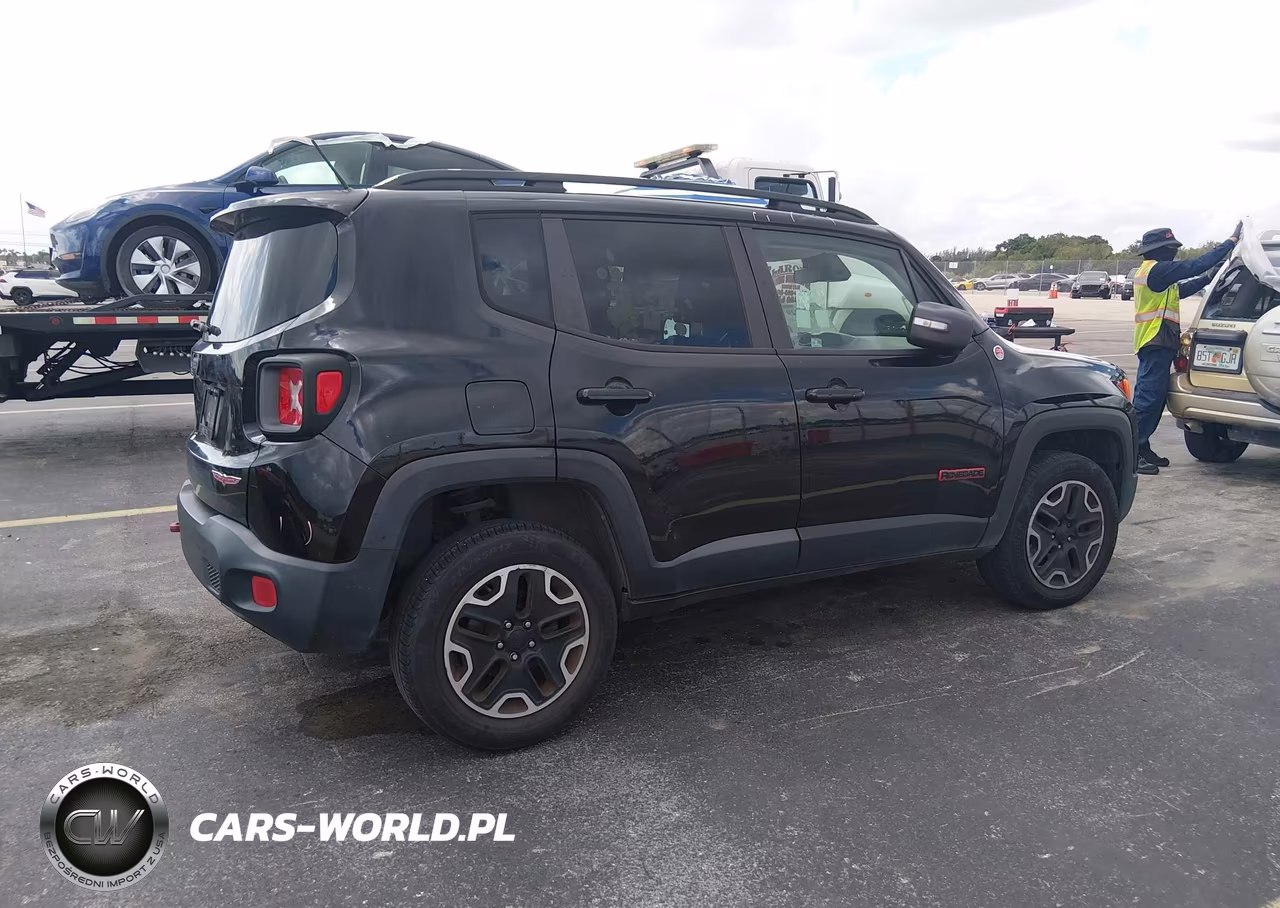 2016 Jeep Renegade Trailhawk VIN:ZACCJBCT1GPD74066 - 4