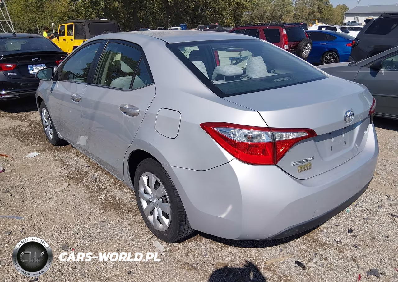 2014 Toyota Corolla Le VIN:2T1BURHE8EC057674 - 3