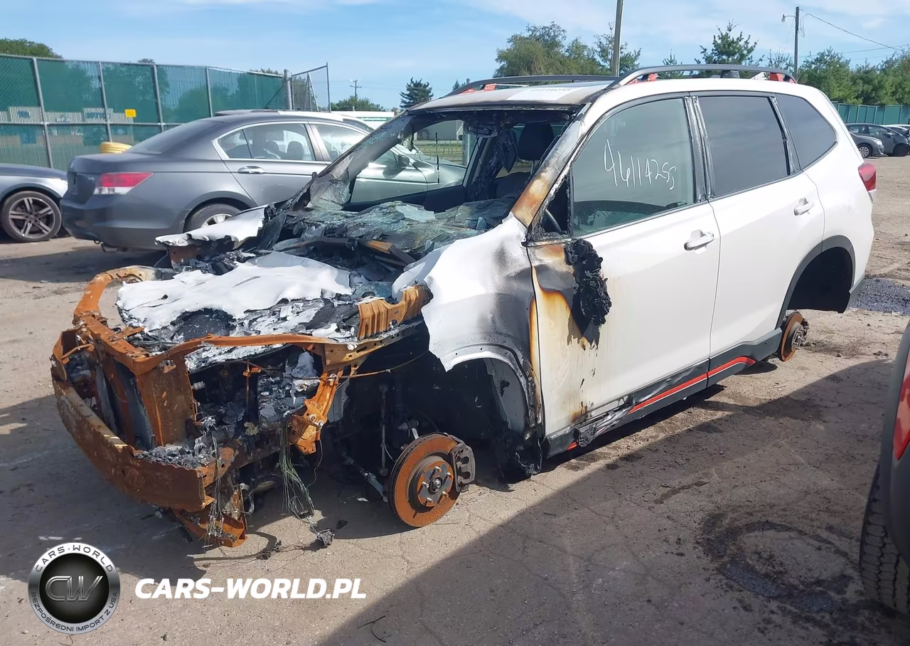 2024 Subaru Forester Sport VIN:JF2SKAGCXRH471033 - 2