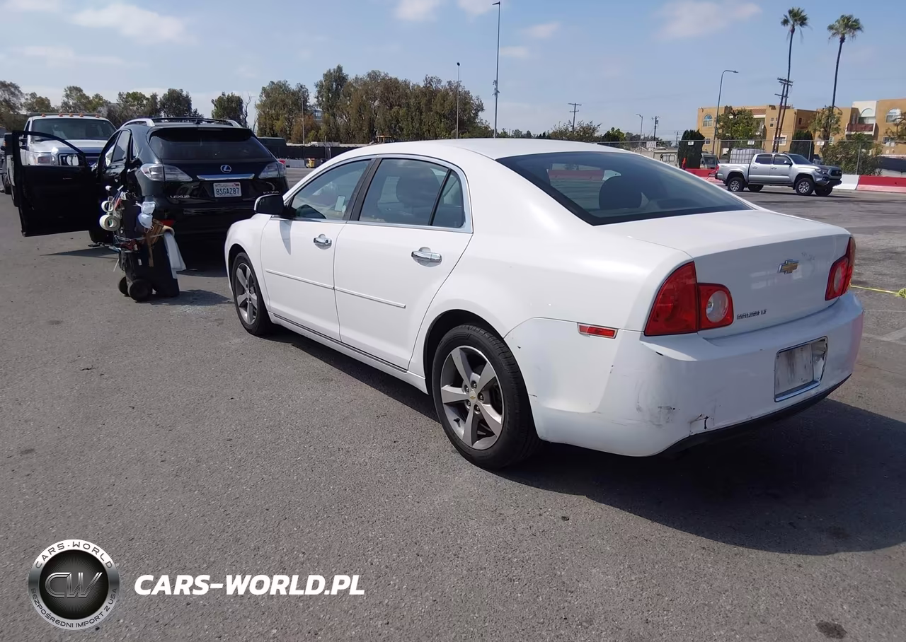 2012 Chevrolet Malibu 1Lt VIN:1G1ZC5E0XCF104090 - 3