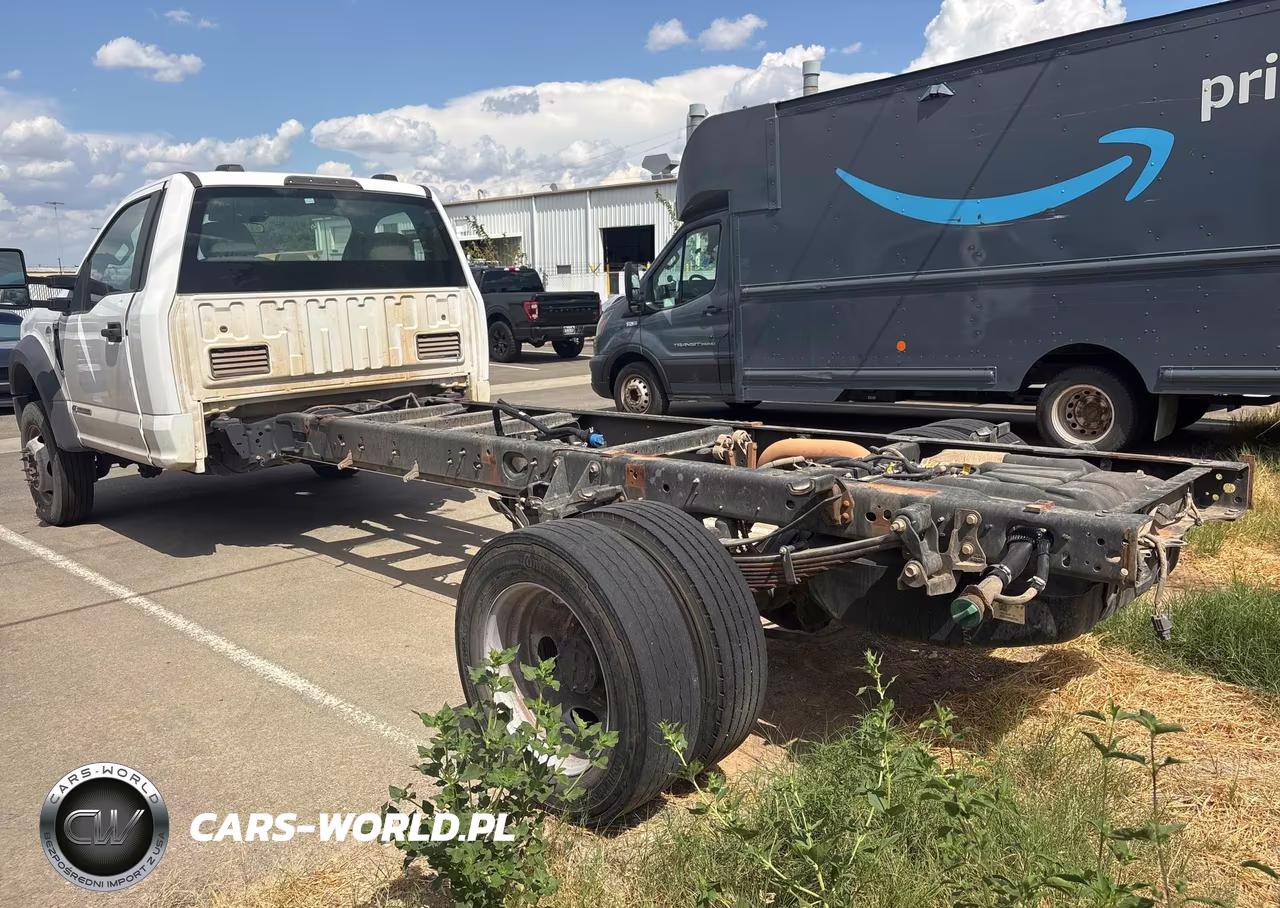 2022 Ford F-550 Chassis Xl VIN:1FDUF5GT0NDA13176 - 3