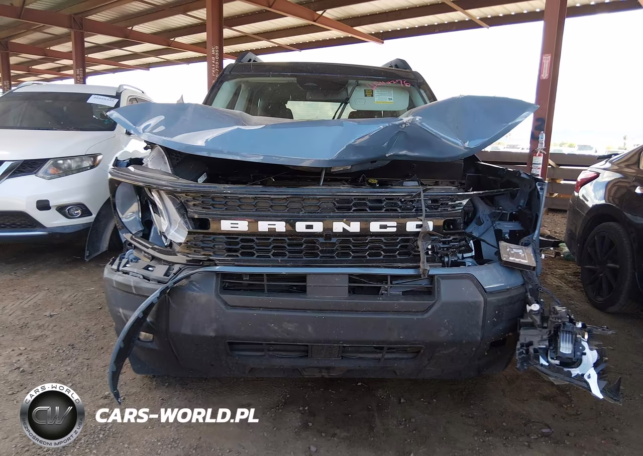 2025 Ford Bronco Sport Outer Banks VIN:3FMCR9CN1SRE68199 - 12