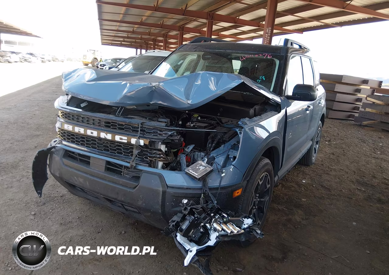 2025 Ford Bronco Sport Outer Banks VIN:3FMCR9CN1SRE68199 - 6