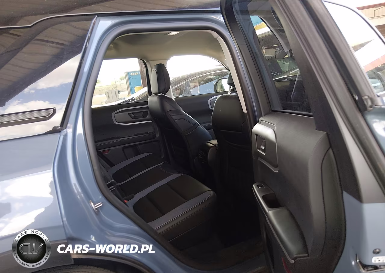 2025 Ford Bronco Sport Outer Banks VIN:3FMCR9CN1SRE68199 - 8