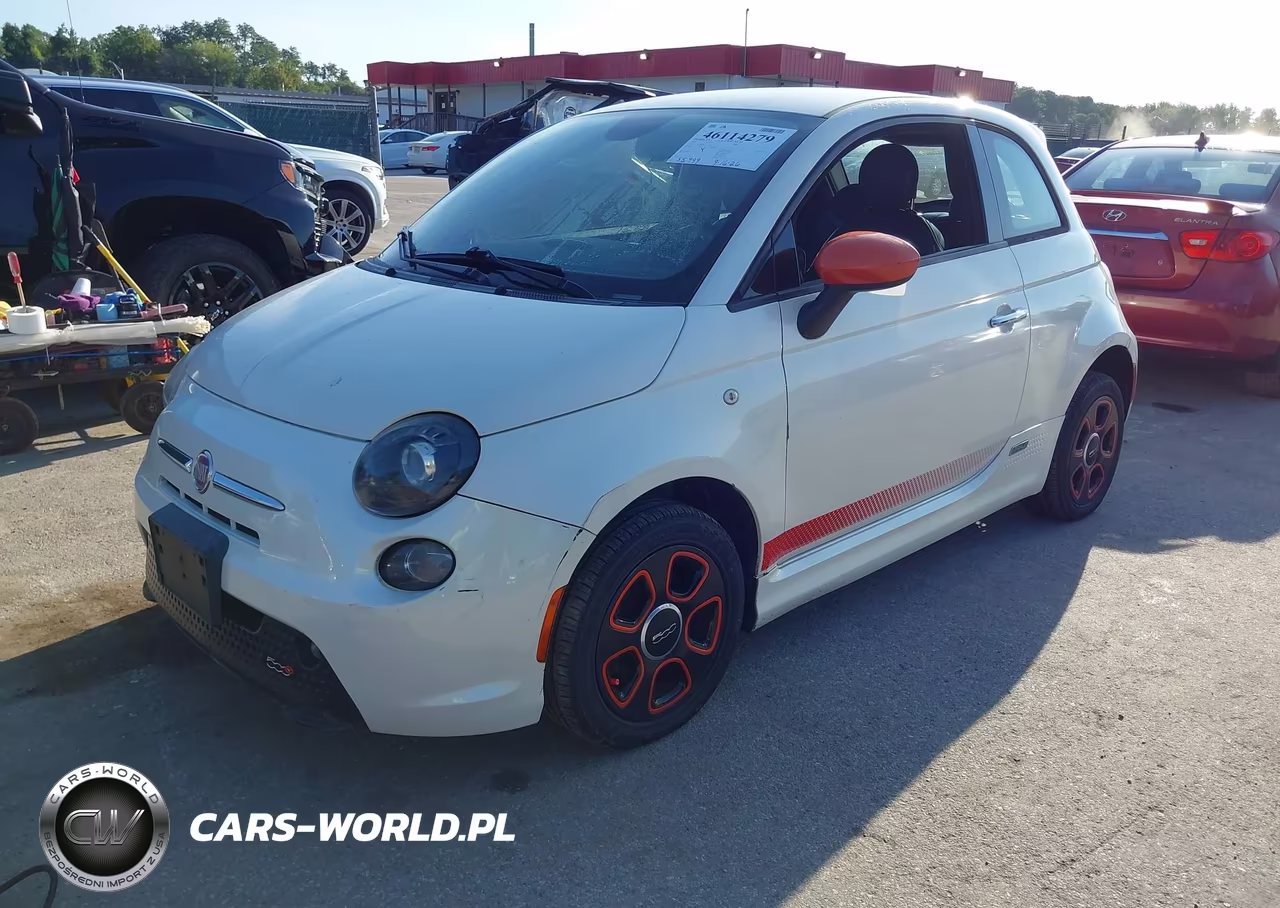 2015 Fiat 500E Battery Electric VIN:3C3CFFGE0FT575943 - 2