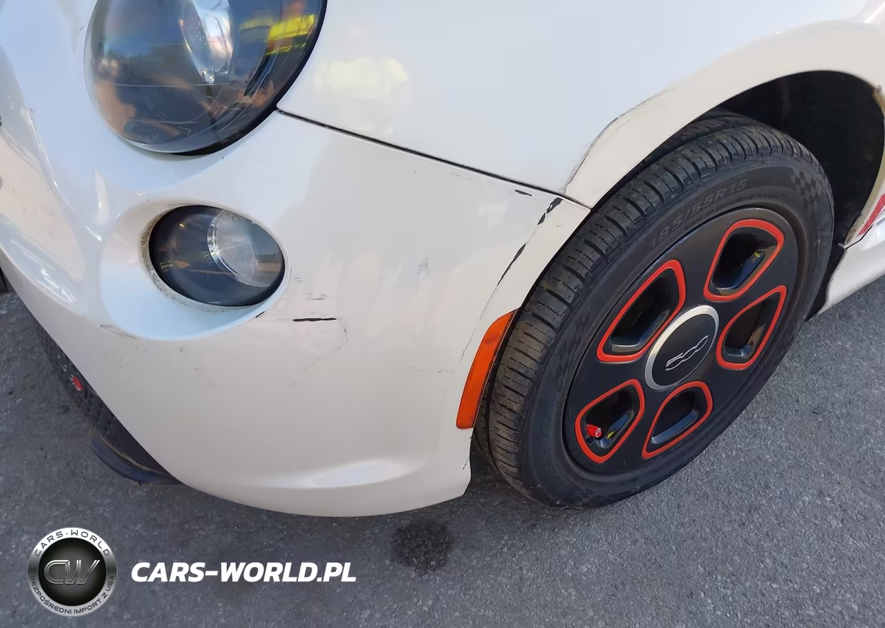 2015 Fiat 500E Battery Electric VIN:3C3CFFGE0FT575943 - 6