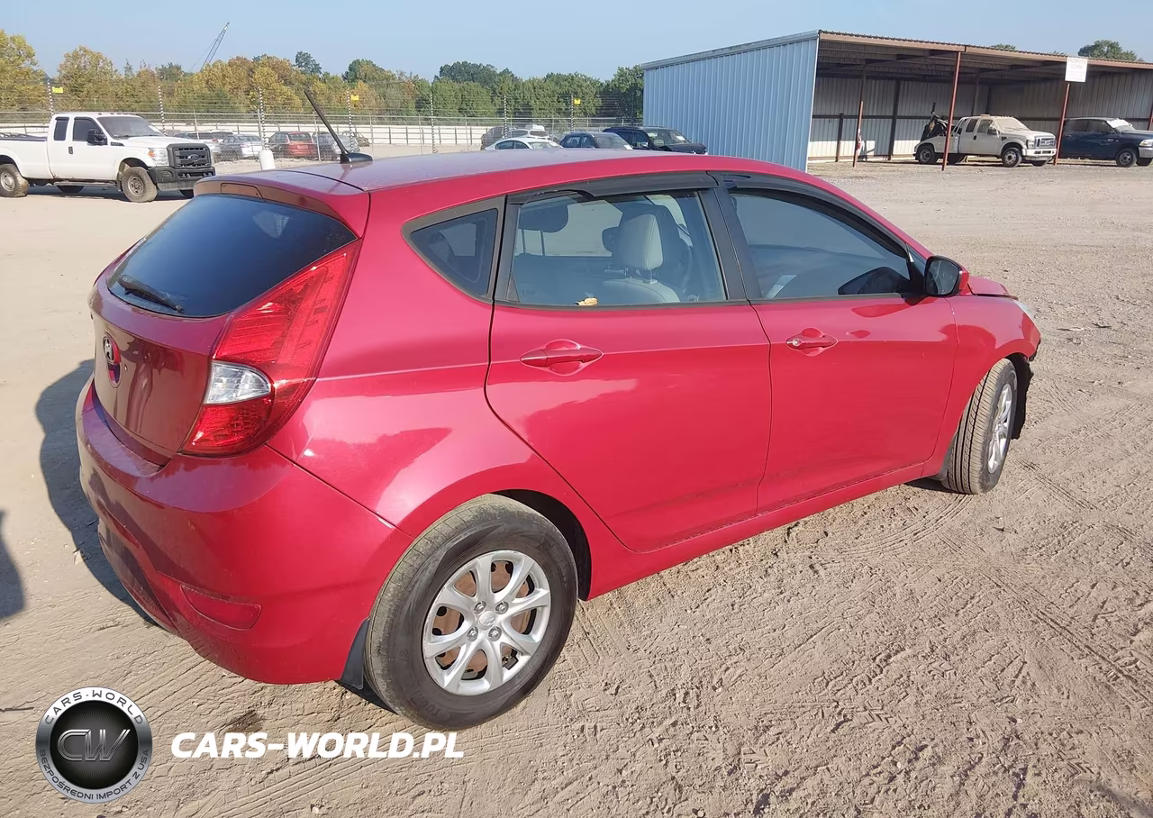 2014 Hyundai Accent Gs VIN:KMHCT5AE8EU152888 - 4