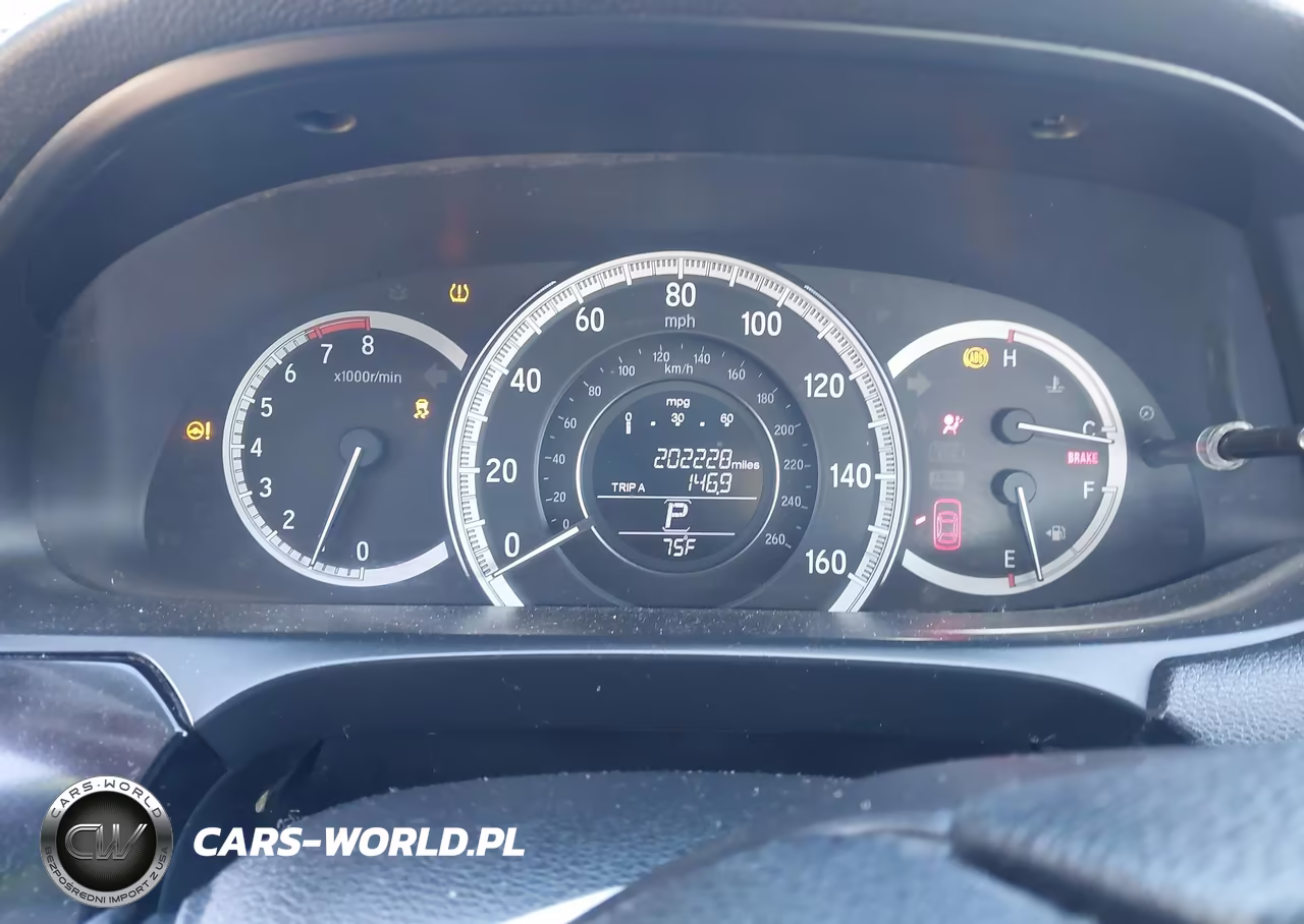 2017 Honda Accord Lx VIN:1HGCR2F34HA303337 - 15