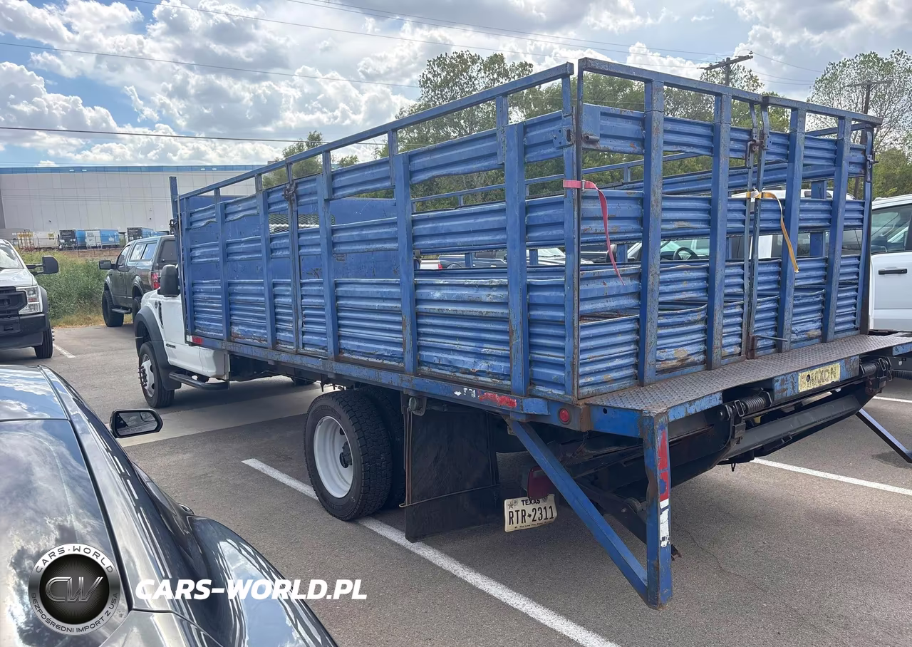 2022 Ford F-550 Chassis Xl VIN:1FDUF5GT9NDA13175 - 3