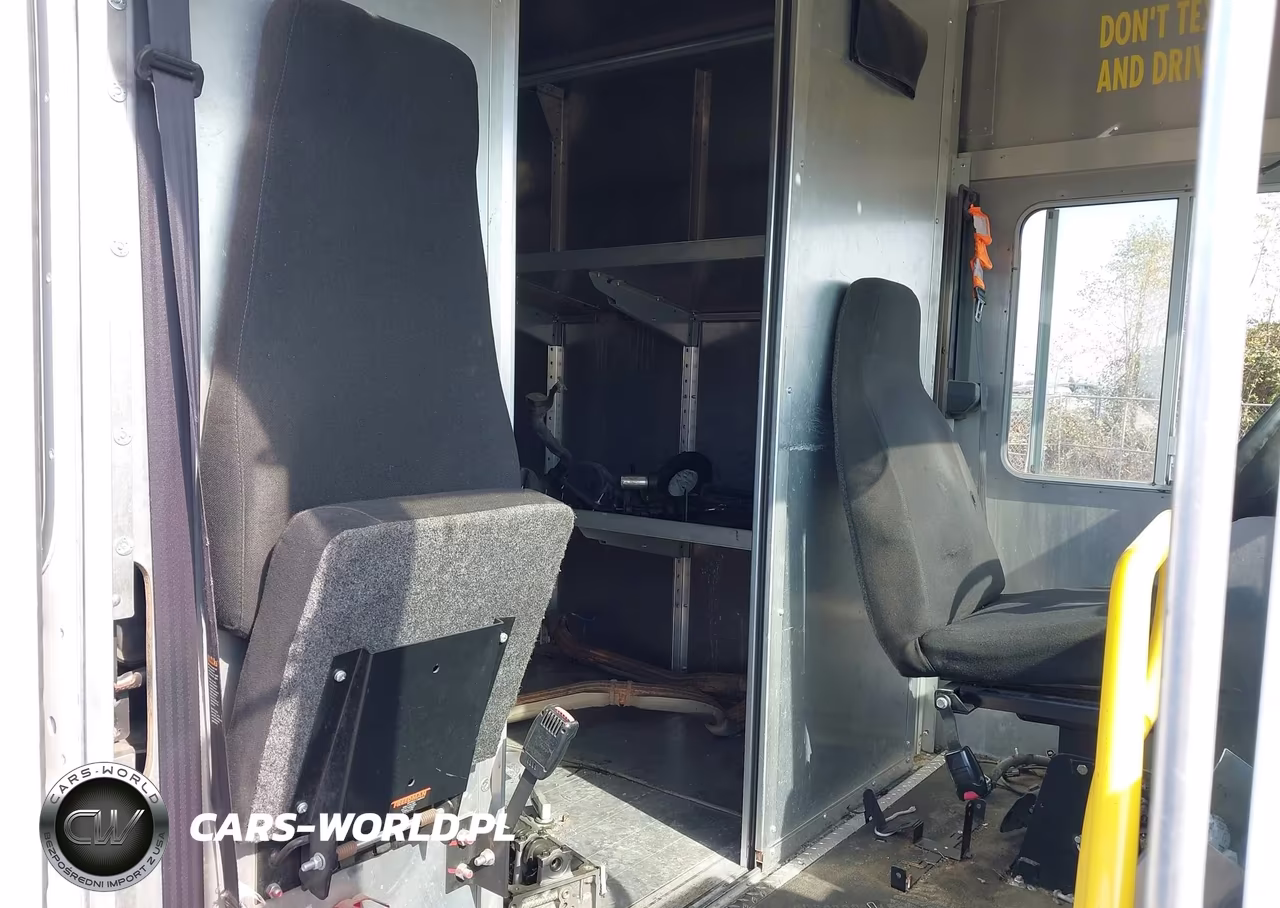 2016 Ford E-450 Stripped VIN:1FC3E4KL3GDC23293 - 7