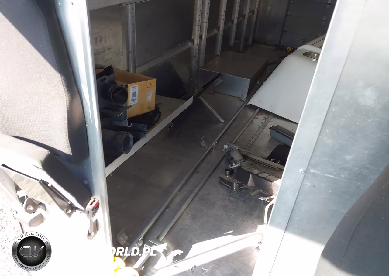 2017 Ford F-59 Commercial Stripped VIN:1F65F5KY2H0A17191 - 6