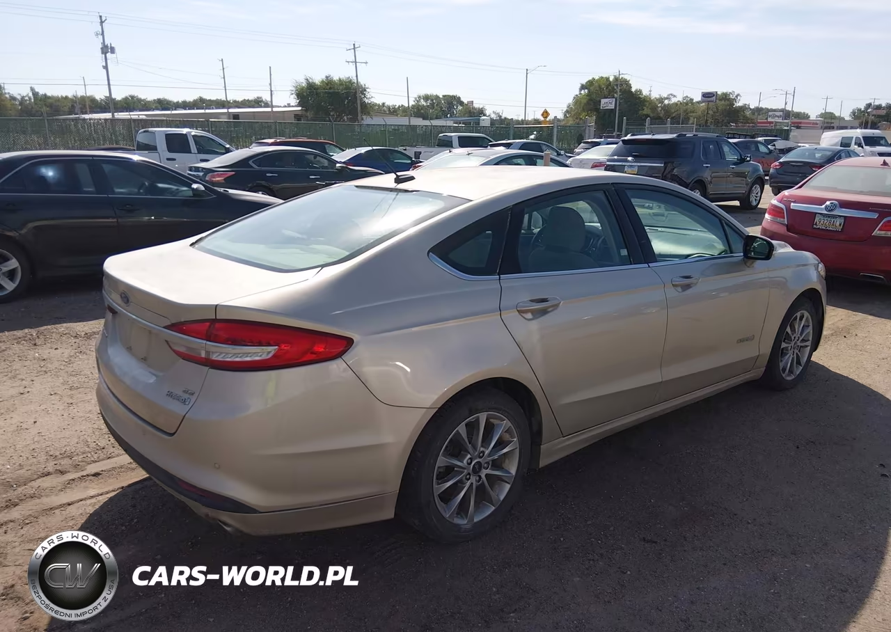 2017 Ford Fusion Hybrid Se VIN:3FA6P0LU9HR319113 - 4