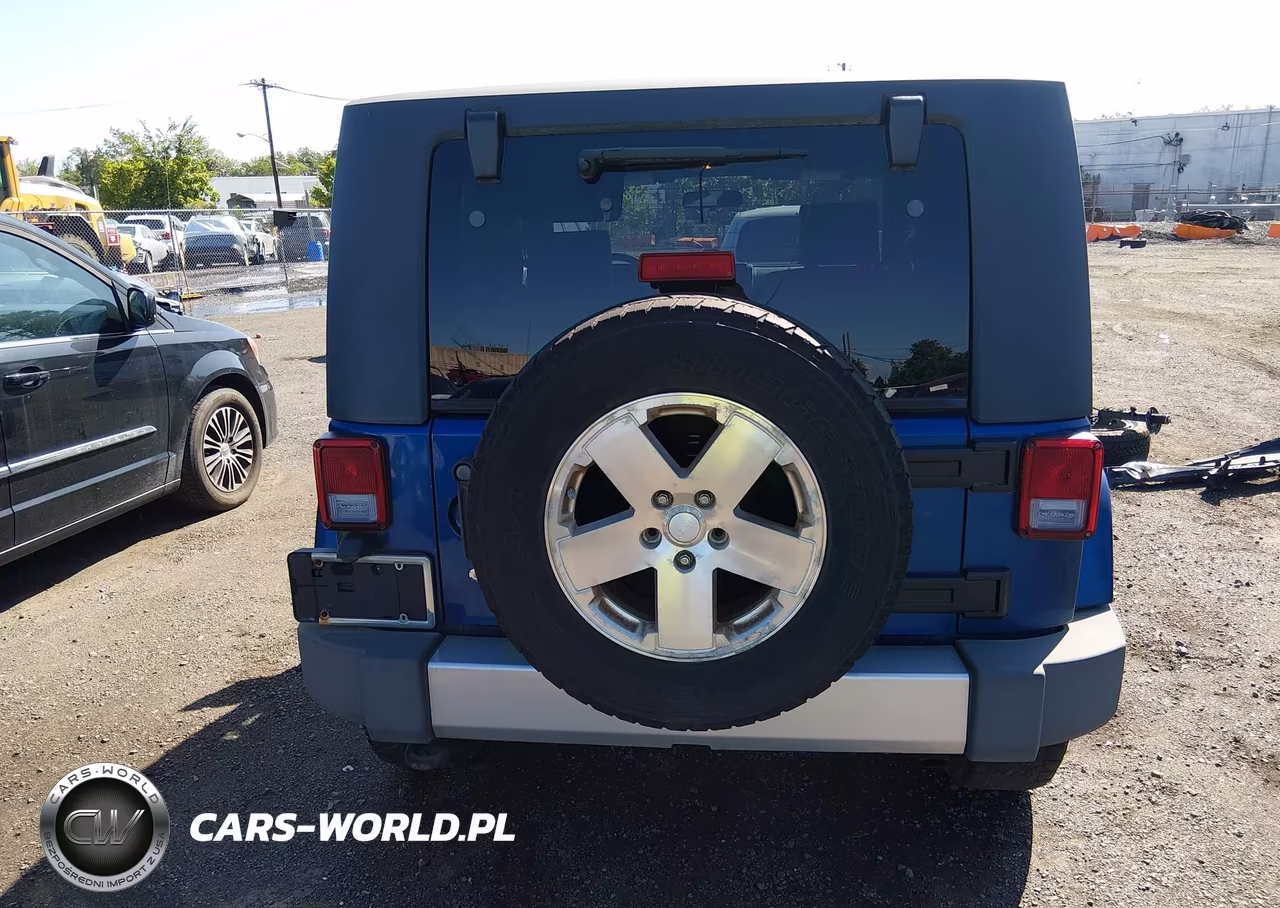 2009 Jeep Wrangler Sahara VIN:1J8FA54159L716890 - 16