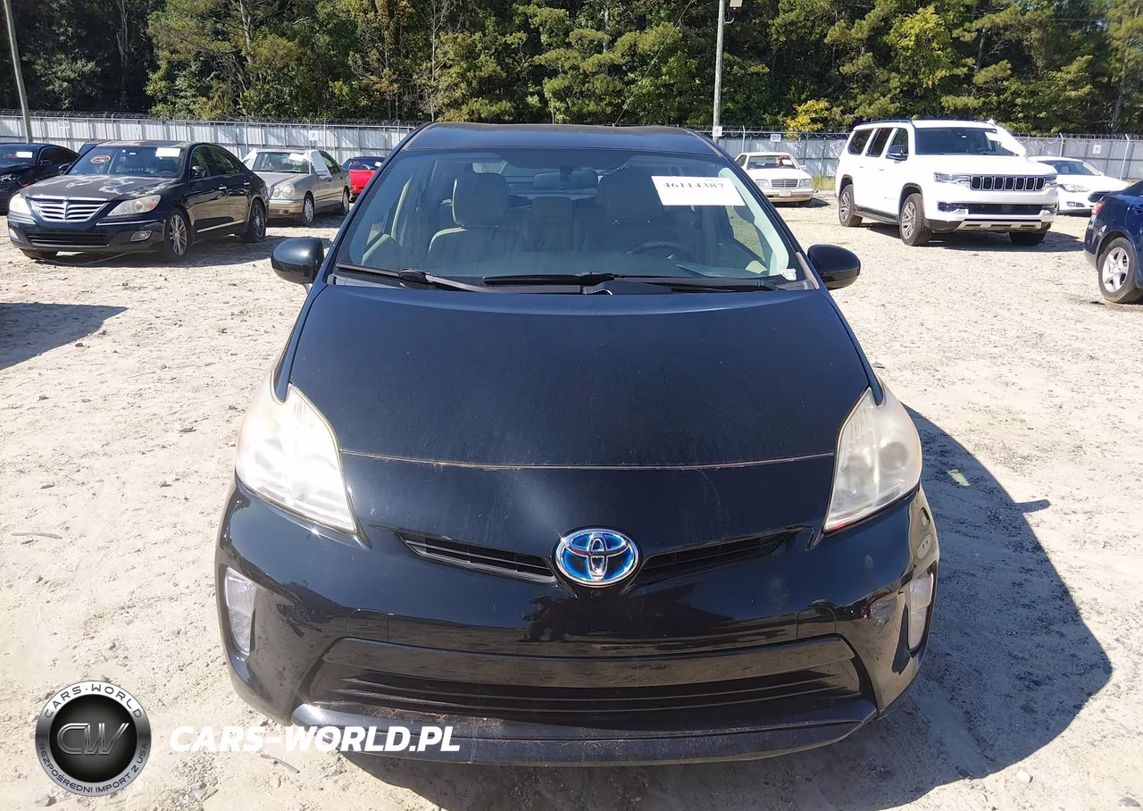 2014 Toyota Prius Two VIN:JTDKN3DU9E1810558 - 12