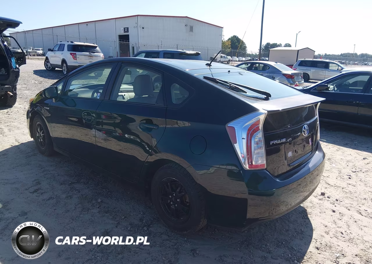 2014 Toyota Prius Two VIN:JTDKN3DU9E1810558 - 3