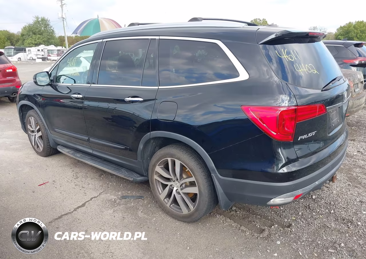 2016 Honda Pilot Touring VIN:5FNYF6H97GB047352 - 3
