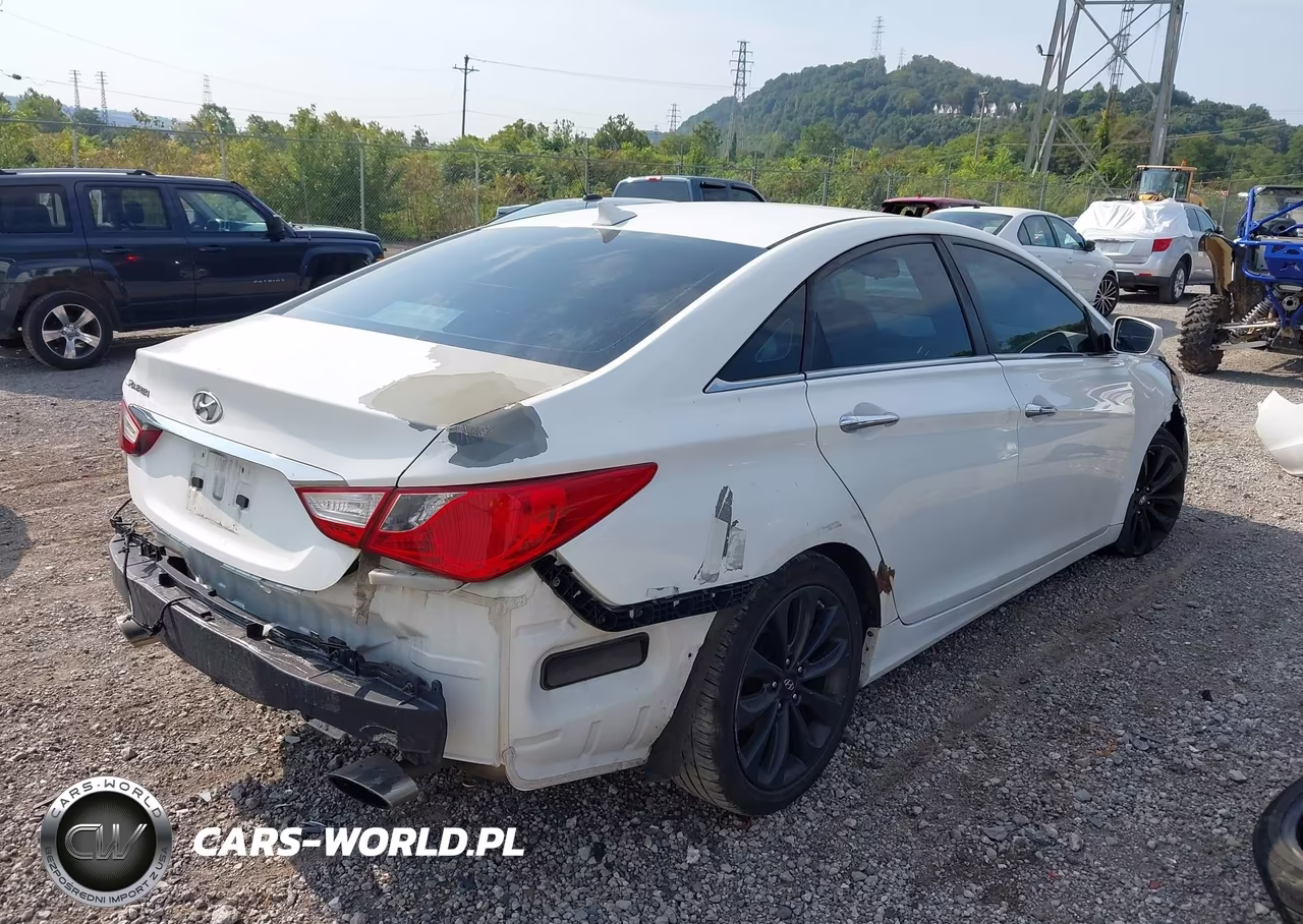 2013 Hyundai Sonata Se VIN:5NPEC4AC6DH783038 - 4