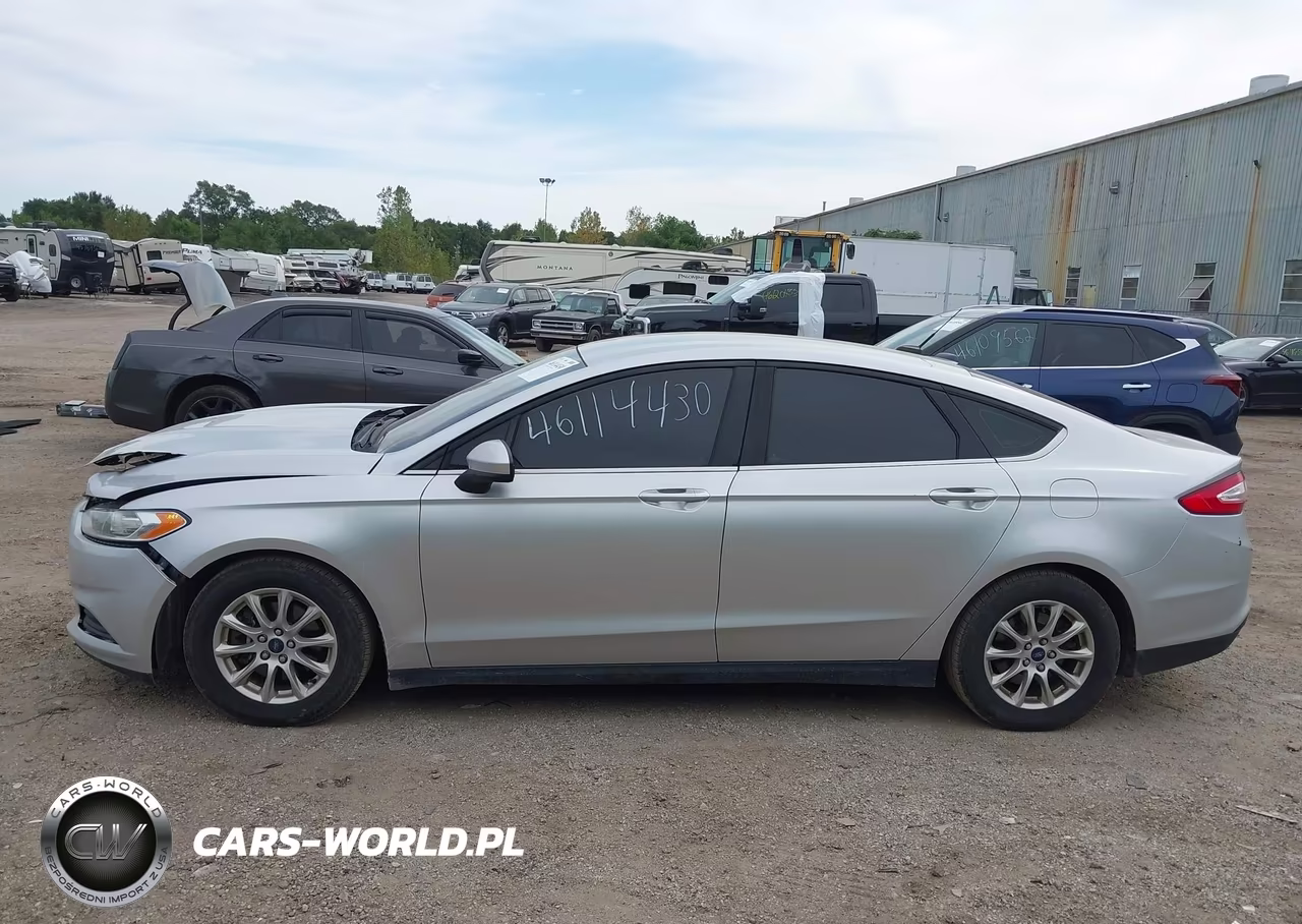 2015 Ford Fusion S VIN:3FA6P0G72FR131101 - 14