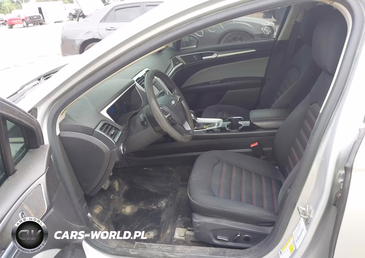 2015 Ford Fusion S VIN:3FA6P0G72FR131101 - 5