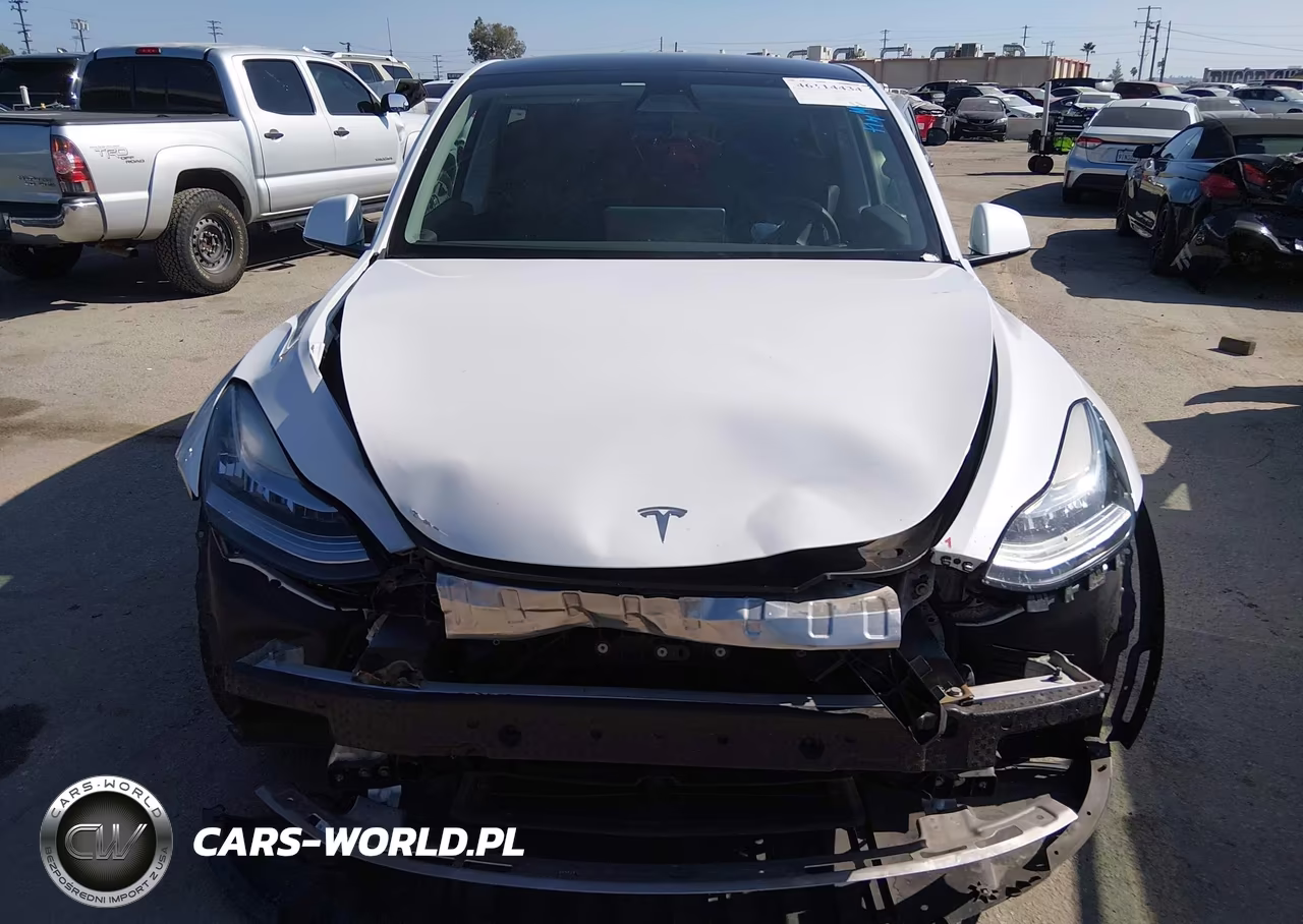 2022 Tesla Model Y Long Range Dual Motor All-Wheel Drive VIN:7SAYGDEE2NF436077 - 11