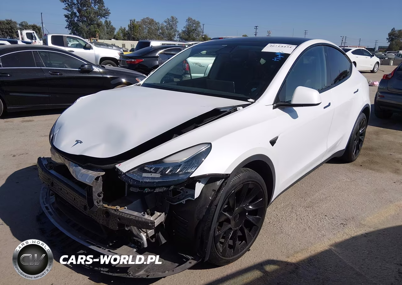 2022 Tesla Model Y Long Range Dual Motor All-Wheel Drive VIN:7SAYGDEE2NF436077 - 2