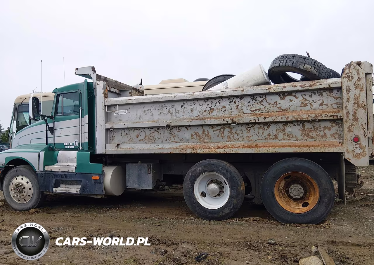 1992 Kenworth Construction T600 VIN:2XKADR9X4NM928194 - 13
