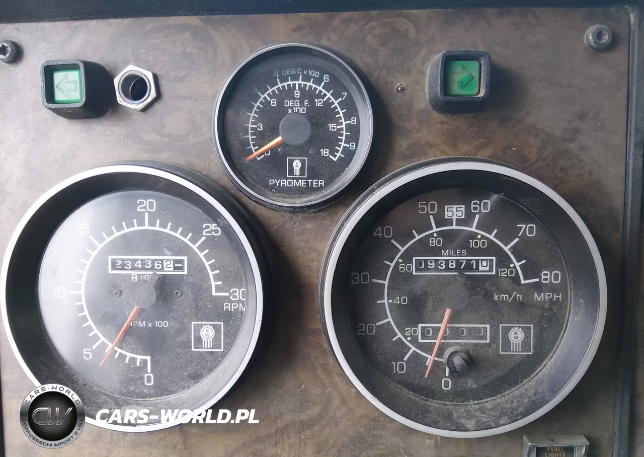 1992 Kenworth Construction T600 VIN:2XKADR9X4NM928194 - 5