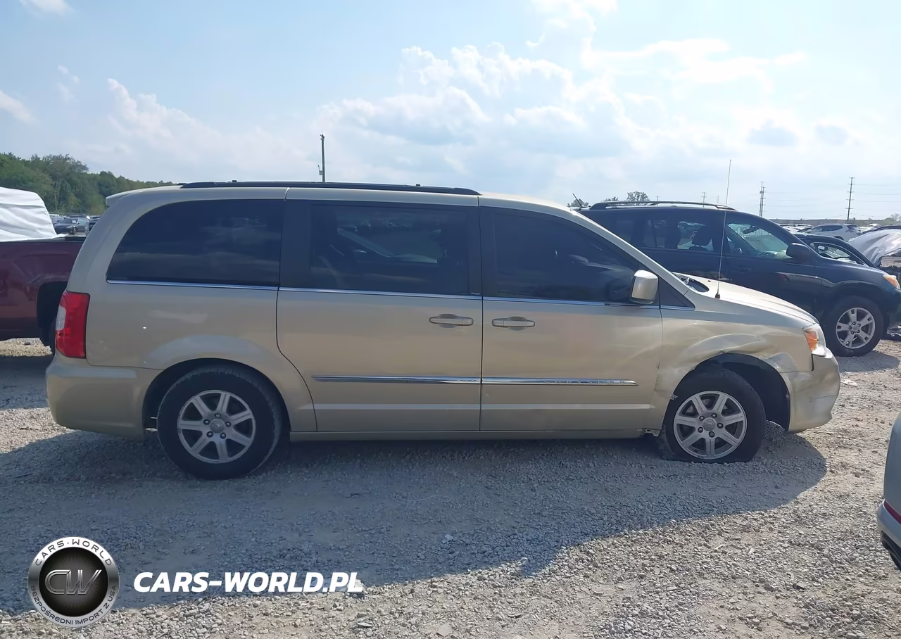 2012 Chrysler Town & Country Touring VIN:2C4RC1BG7CR145383 - 13