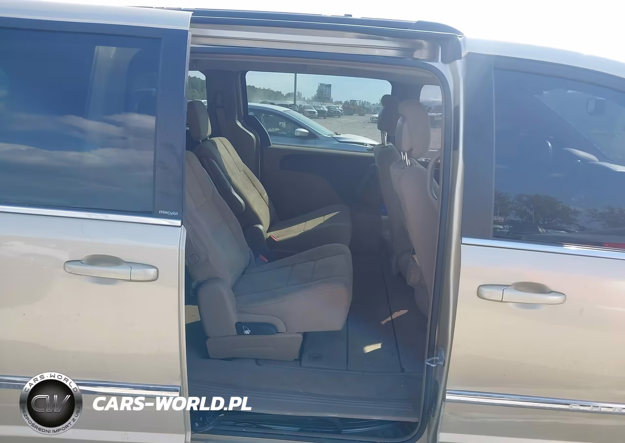 2012 Chrysler Town & Country Touring VIN:2C4RC1BG7CR145383 - 8
