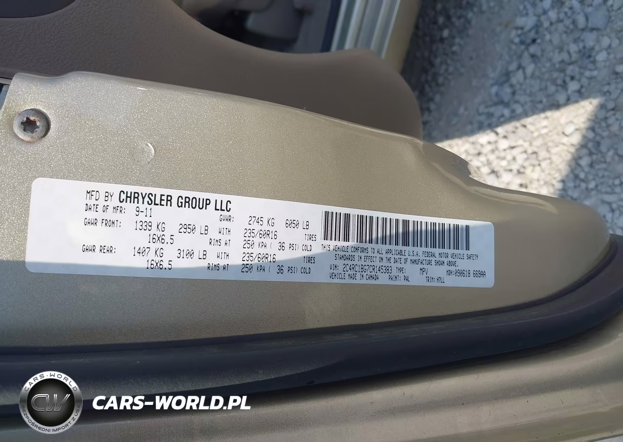 2012 Chrysler Town & Country Touring VIN:2C4RC1BG7CR145383 - 9
