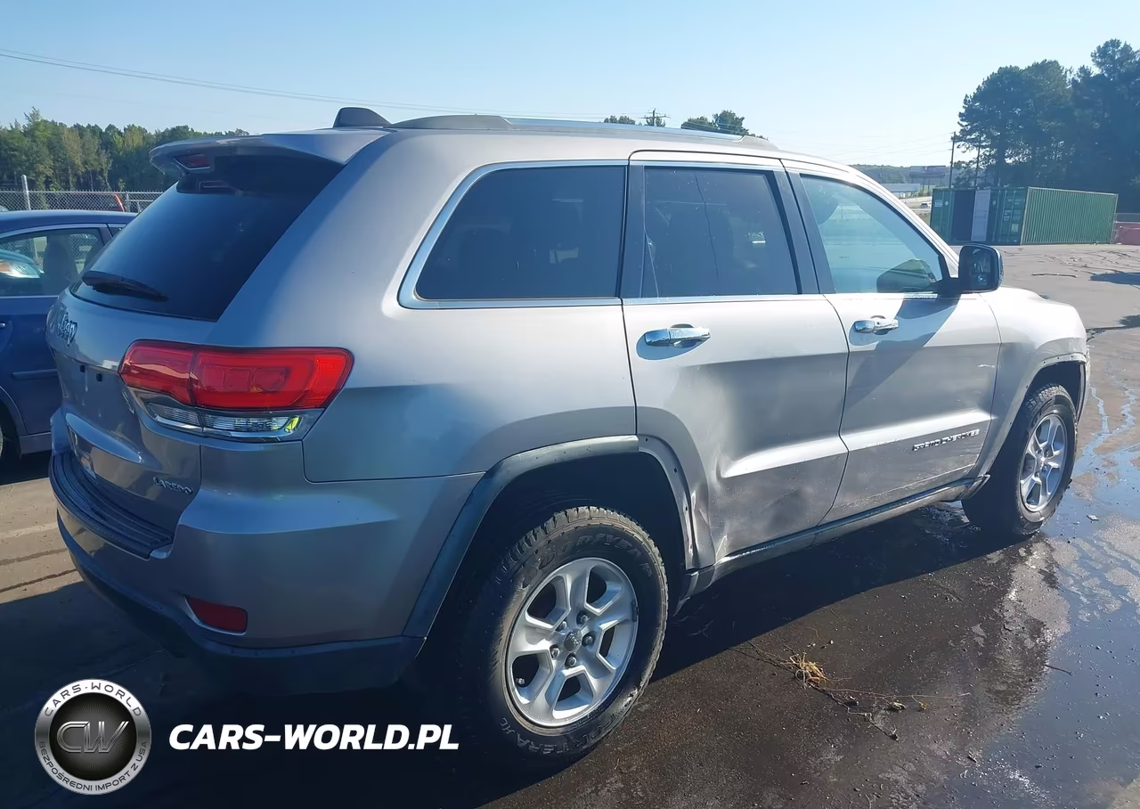 2014 Jeep Grand Cherokee Laredo VIN:1C4RJFAG5EC482554 - 4