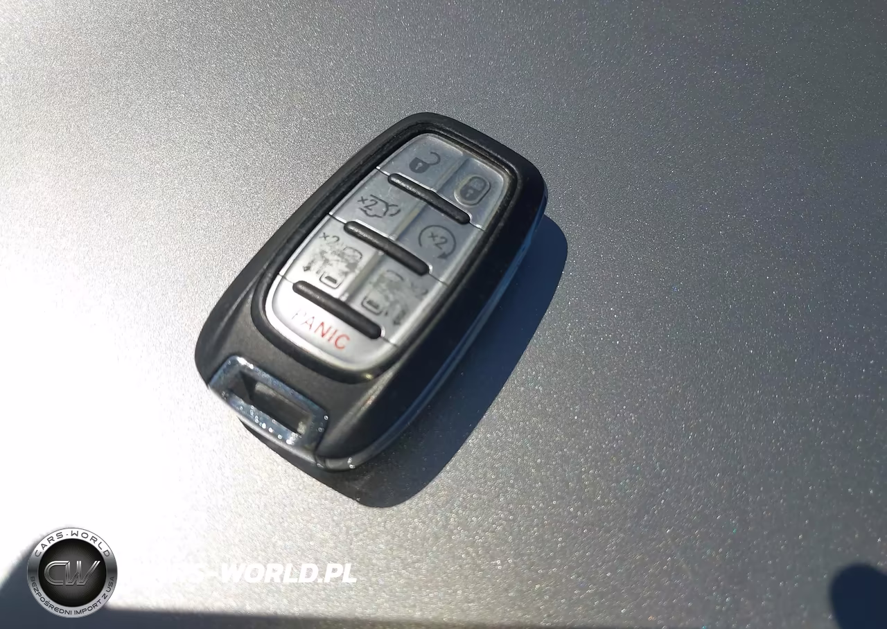 2019 Chrysler Pacifica Touring L VIN:2C4RC1BG8KR626676 - 11