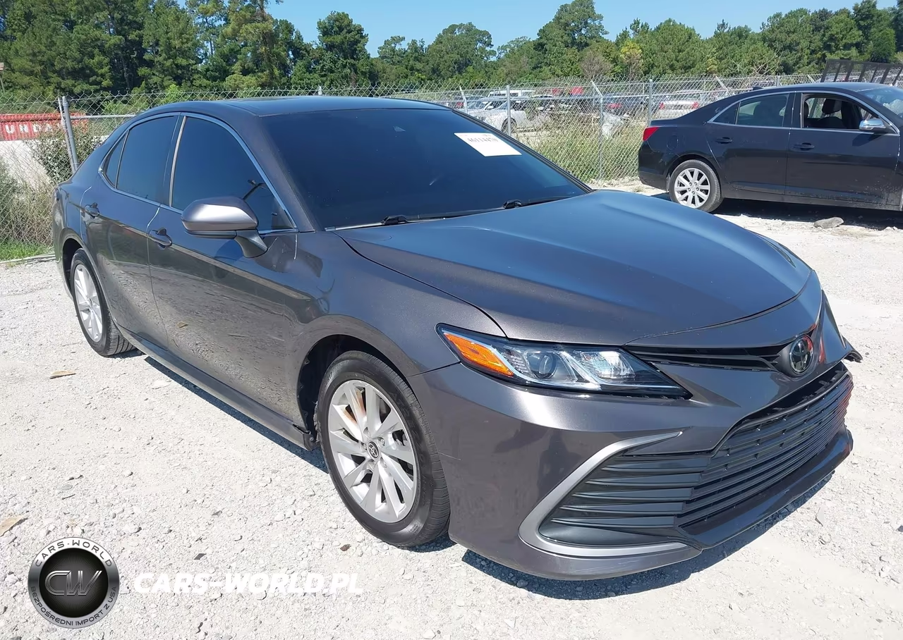 2021 Toyota Camry Le