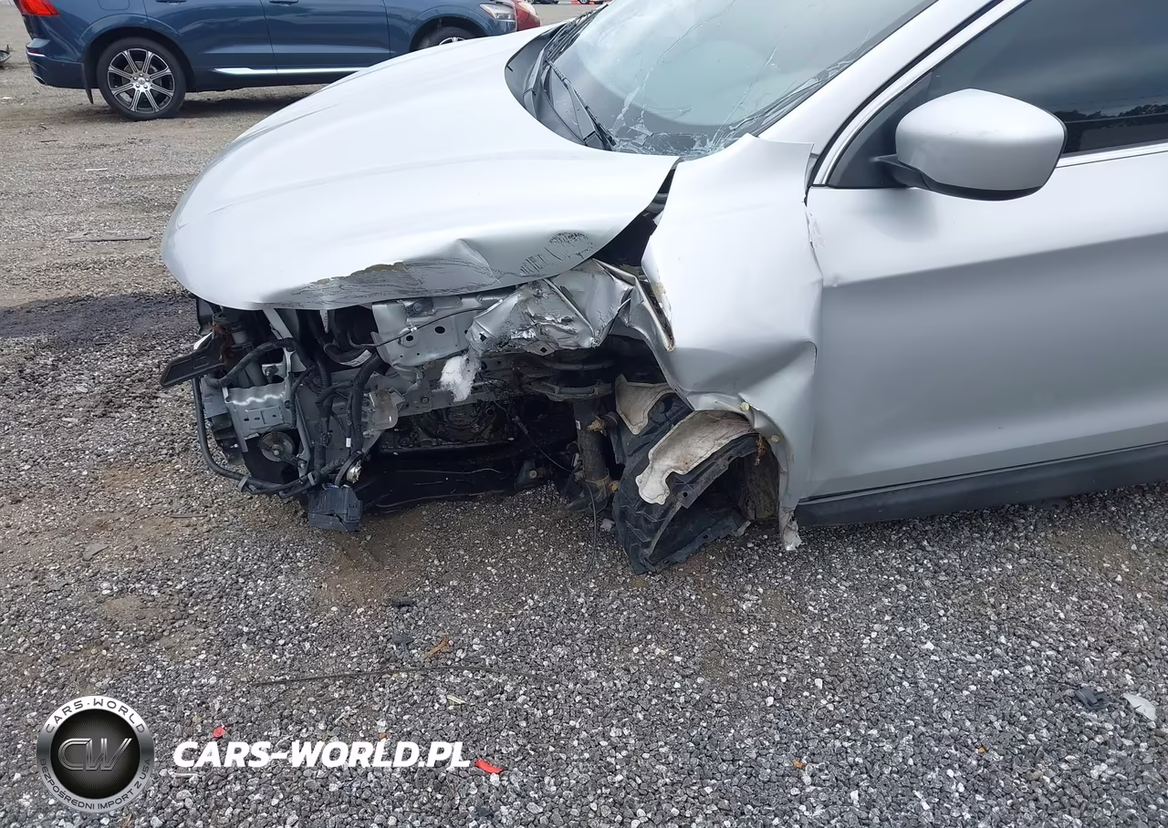 2019 Nissan Rogue Sport S VIN:JN1BJ1CR2KW340789 - 6