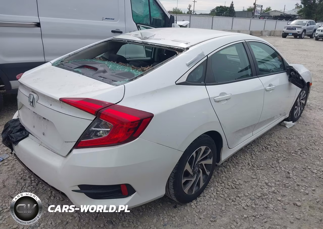 2018 Honda Civic Ex VIN:2HGFC2F83JH572706 - 4